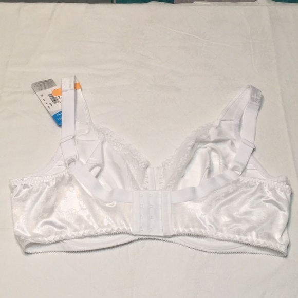 Playtex love my Curves Underwire Lift Bra - Picture 4 of 5